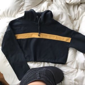 Cropped Hoodie w/ Waist Drawstring